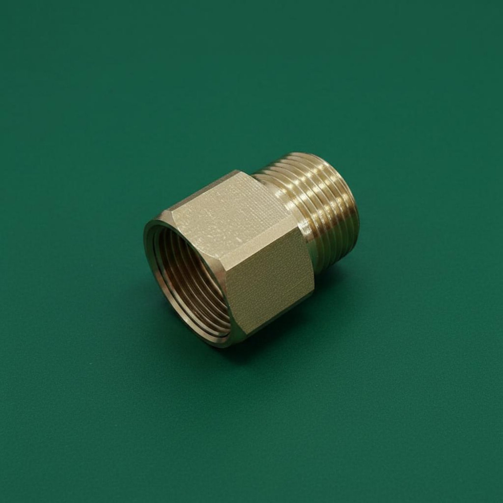 Conector M22 Macho para M22 Fê - Plumbing avaliação e preço